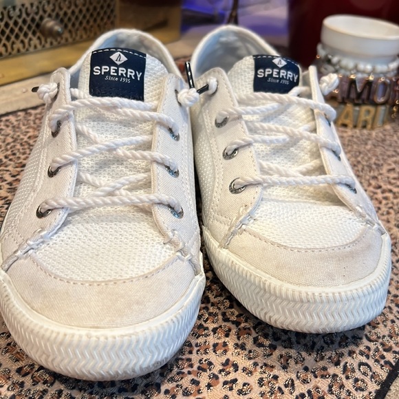 SPERRY. Women’s sneakers.  White.  Size 7 - Picture 11 of 11